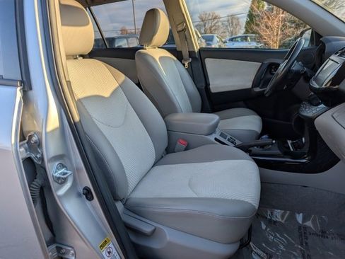 Used 2014 Toyota RAV4 EV image 23