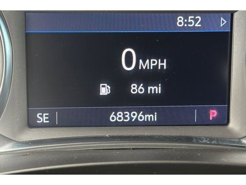 Used 2023 Chevrolet Traverse LT image 31