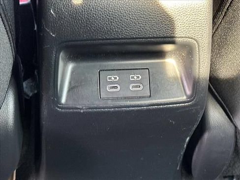 Used 2023 Toyota Corolla SE FWD image 15