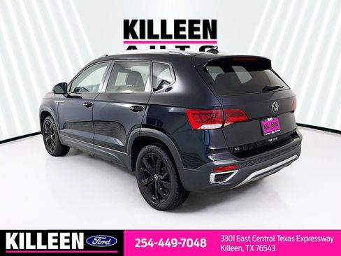 Used 2024 Volkswagen Taos SE image 6