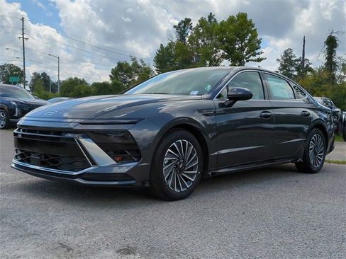 New 2025 Hyundai Sonata SEL image 2