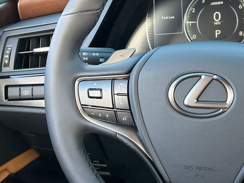 New 2025 Lexus ES 350 w/ Premium Package image 16