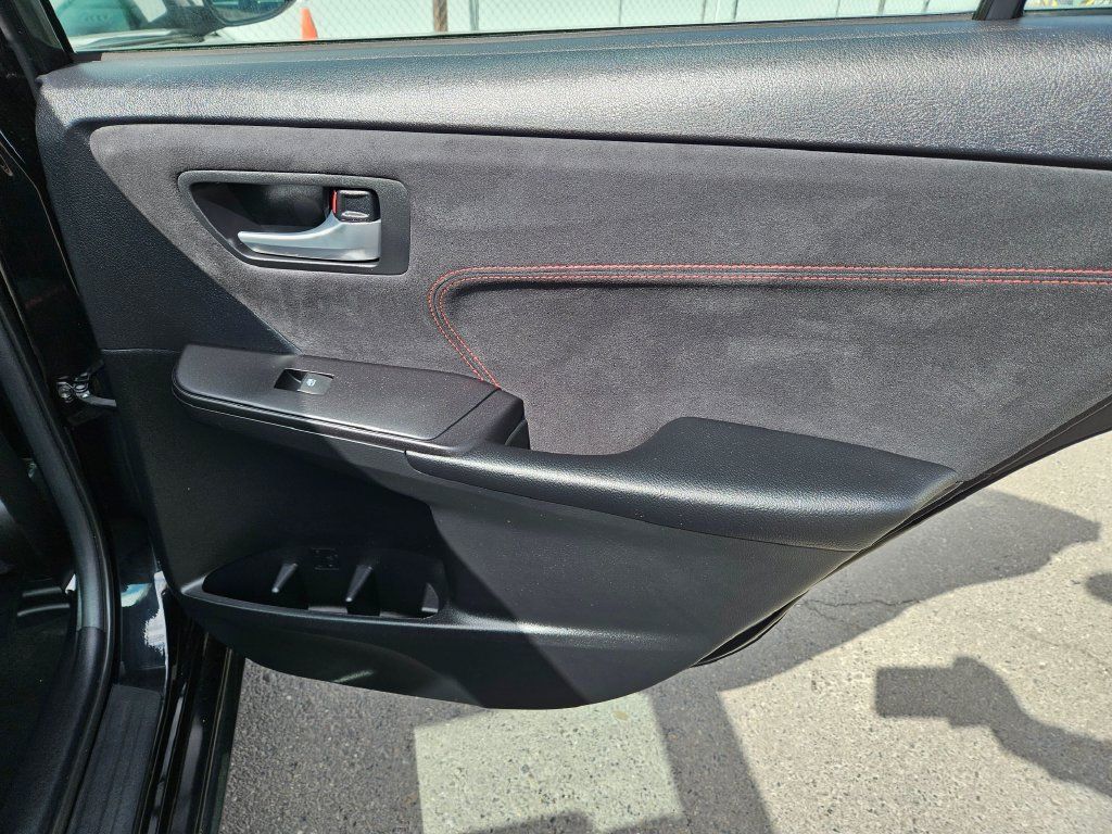 Used 2016 Toyota Camry XSE w/ Advanced Technology Package FWD image 16