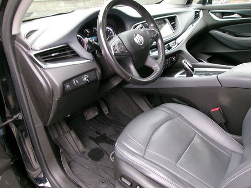 Used 2019 Buick Enclave Essence w/ LPO, Luxury Package image 14