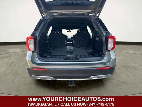 Used 2020 Ford Explorer XLT w/ Equipment Group 202A AWD/4WD image 13