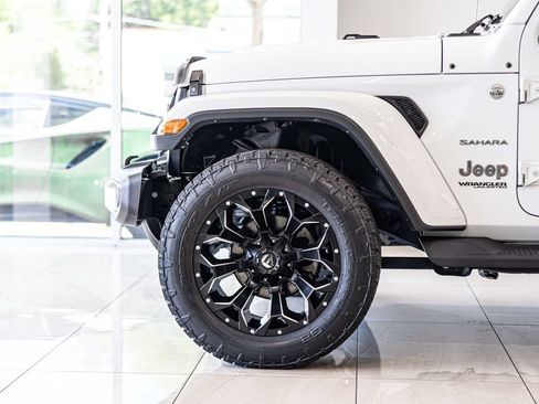Used 2021 Jeep Wrangler Unlimited Sahara w/ Safety Group AWD/4WD image 7