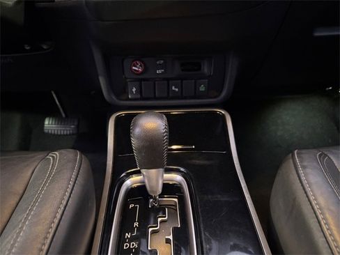 Used 2020 Mitsubishi Outlander SEL image 11