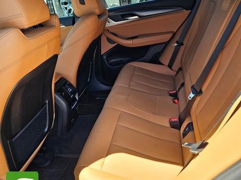 Used 2025 BMW X4 xDrive30i w/ Premium Package AWD/4WD image 6