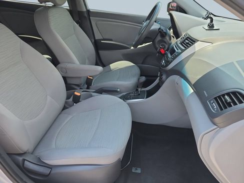 Used 2015 Hyundai Accent GLS FWD image 29