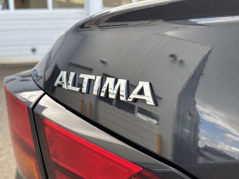 Used 2021 Nissan Altima 2.5 SV FWD image 10