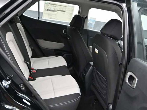 New 2026 Hyundai Venue SEL FWD image 12