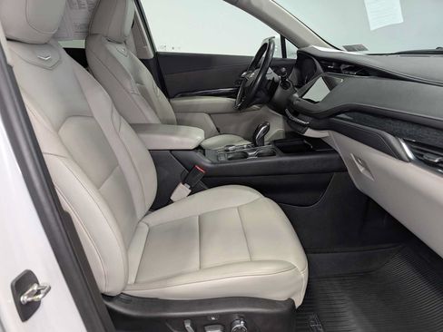 Used 2019 Cadillac XT4 Premium Luxury AWD/4WD image 42