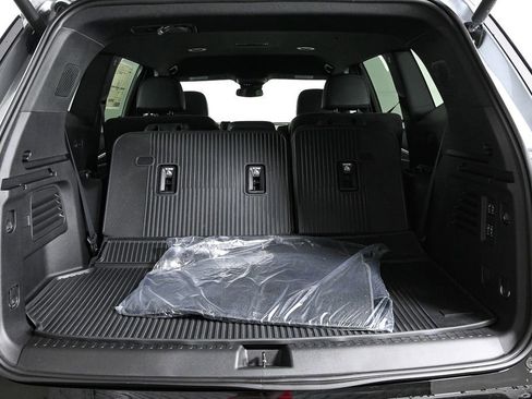 New 2025 Buick Enclave Sport Touring w/ Power Package image 32