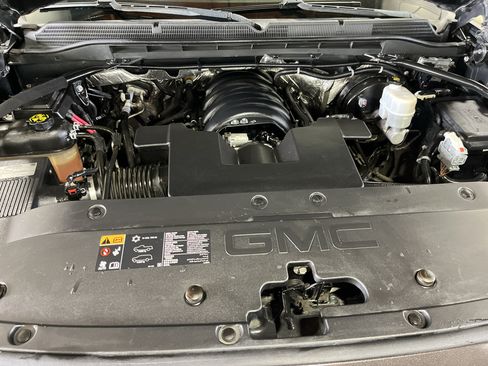 Used 2015 GMC Sierra 1500 SLT w/ All-Terrain Package AWD/4WD image 34