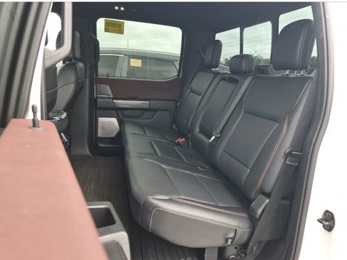Used 2021 Ford F150 Lariat w/ Equipment Group 502A High AWD/4WD image 9
