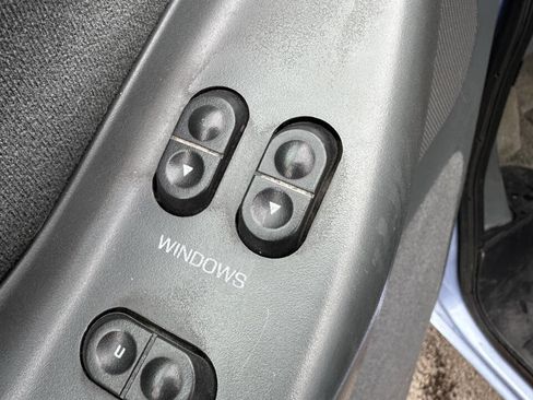 Used 1995 Ford E-350 and Econoline 350 XLT image 15