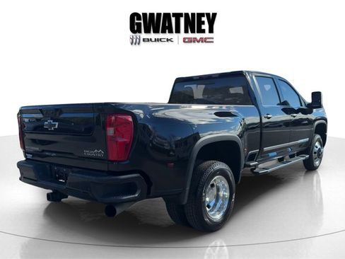 Used 2024 Chevrolet Silverado 3500 High Country w/ High Country Premium Package image 7