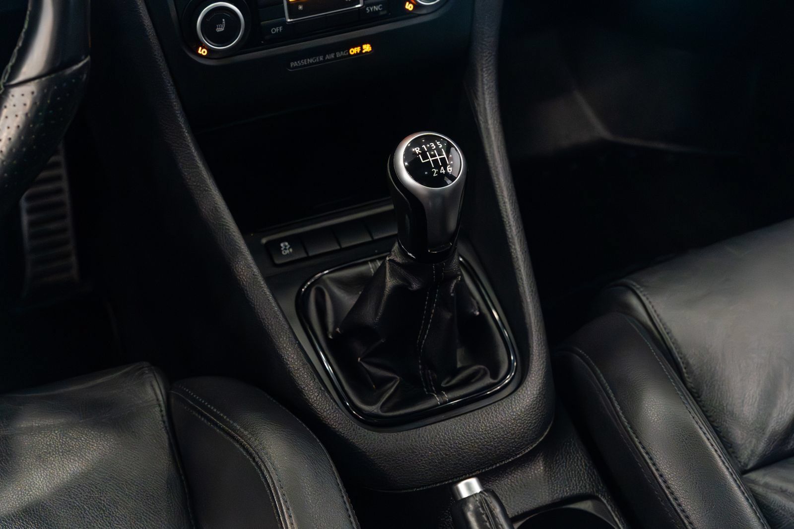 Used 2013 Volkswagen Golf R 4-Door AWD/4WD image 13