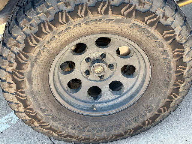 Used 2021 Jeep Gladiator Rubicon AWD/4WD image 9