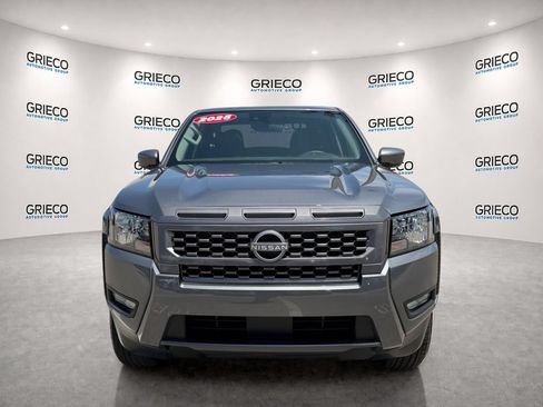 Certified 2025 Nissan Frontier SV w/ SV Convenience Package RWD image 2