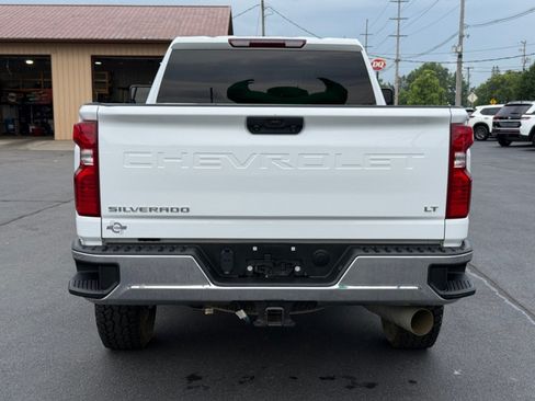 Used 2024 Chevrolet Silverado 2500 LT AWD/4WD image 7