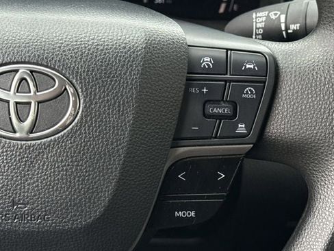 Used 2025 Toyota Camry LE FWD image 15