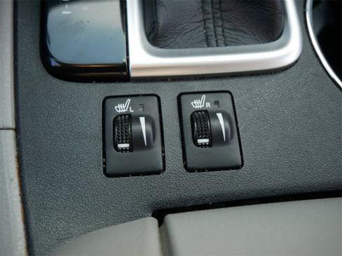 Used 2019 Toyota Highlander XLE image 21