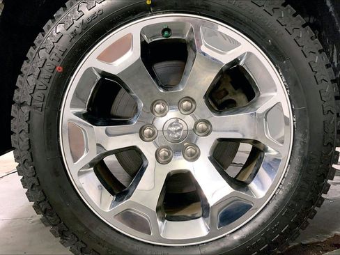 Used 2022 RAM 1500 Big Horn AWD/4WD image 9
