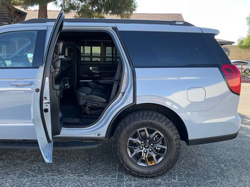 Used 2025 Ford Expedition Tremor AWD/4WD image 25