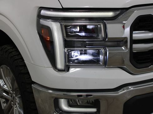 Used 2024 Ford F150 Lariat w/ Tow/Haul Package image 12