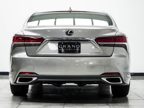 Used 2018 Lexus LS 500 w/ Interior Upgrade Package RWD image 12