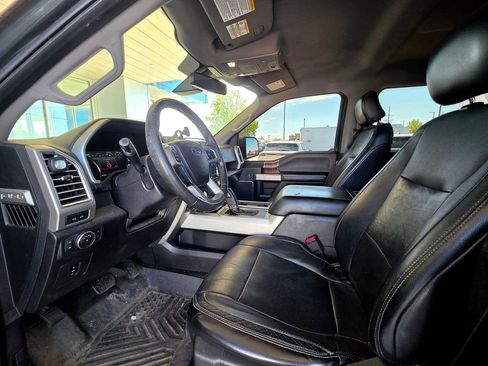 Used 2015 Ford F150 Lariat w/ Equipment Group 502A Luxury AWD/4WD image 21