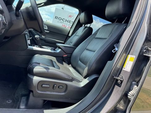 Used 2015 Ford Explorer XLT w/ Equipment Group 202A AWD/4WD image 5