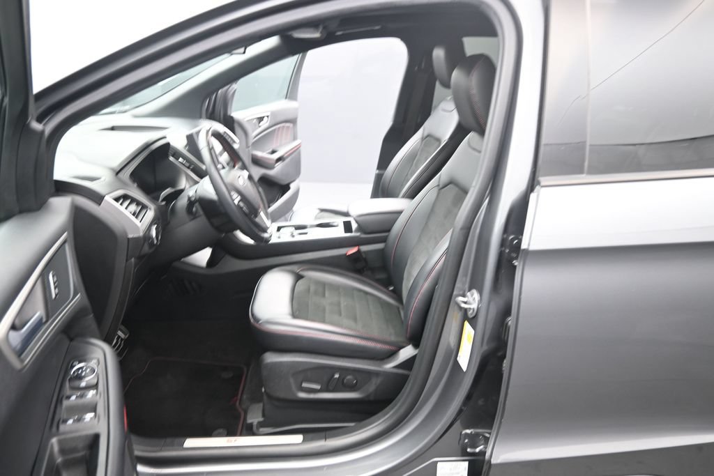 Used 2024 Ford Edge ST-Line AWD/4WD image 5