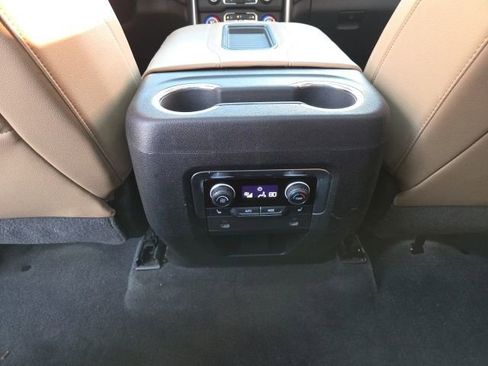 Used 2021 Chevrolet Suburban Premier w/ Premium Package image 23