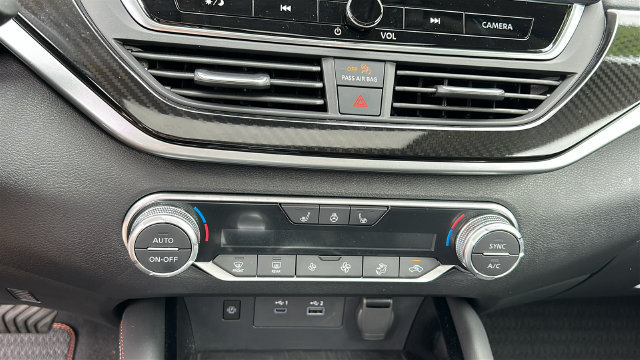 Certified 2023 Nissan Altima 2.0 SR FWD image 18