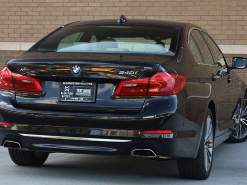Used 2017 BMW 540i xDrive AWD/4WD image 11