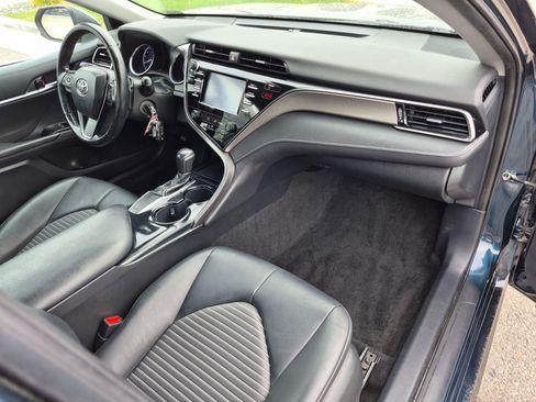 Used 2019 Toyota Camry SE FWD image 32