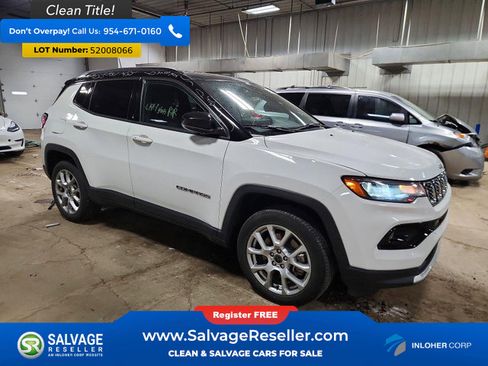 Used 2025 Jeep Compass Limited AWD/4WD image 5