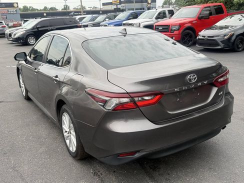 Used 2021 Toyota Camry LE FWD image 3