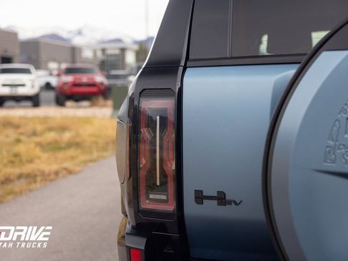 Used 2024 GMC Hummer EV 3X w/ Omega Edition image 12