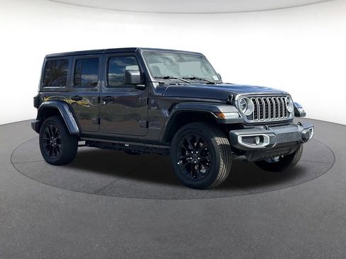 Certified 2025 Jeep Wrangler Unlimited Sahara w/ Safety Group AWD/4WD image 8