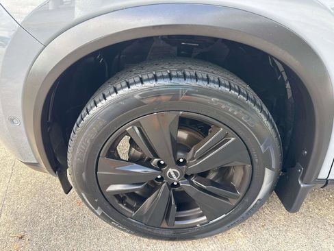 Used 2023 Nissan Rogue Platinum w/ Platinum Premium Package image 4