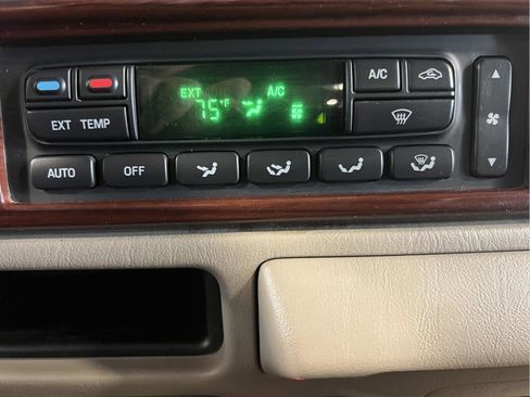 Used 2005 Ford F350 XLT image 28