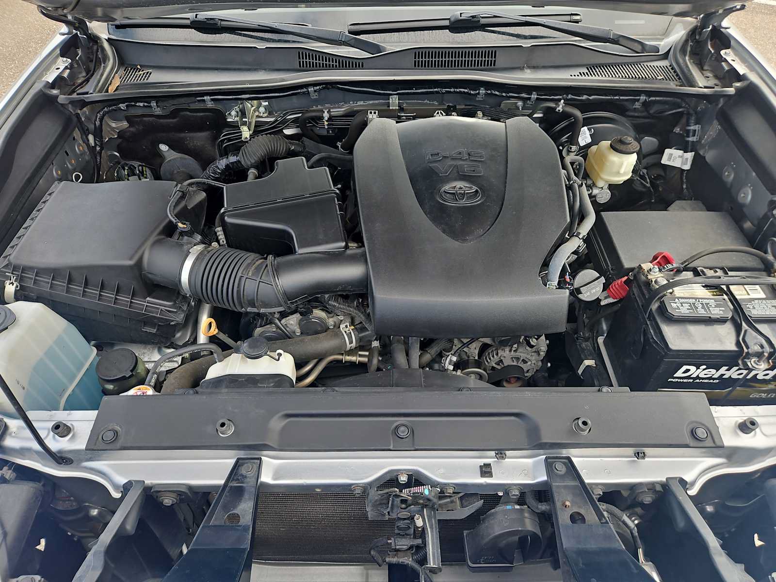Used 2021 Toyota Tacoma SR5 RWD image 17
