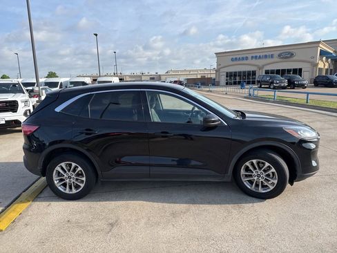 Used 2021 Ford Escape SE w/ Convenience Package image 17