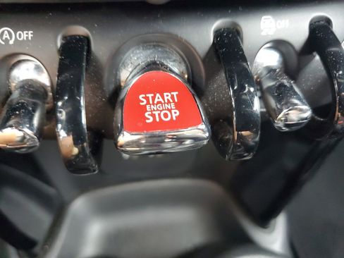 Used 2020 MINI Cooper S FWD image 28