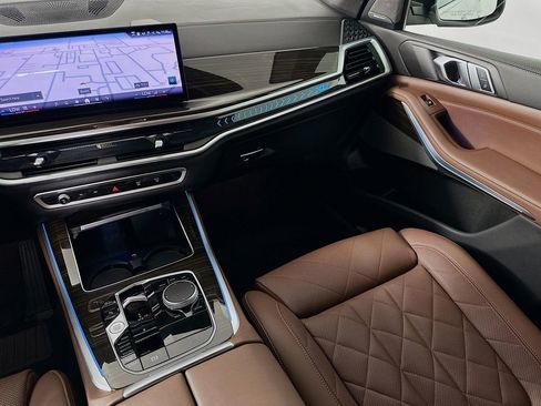 Certified 2024 BMW X5 xDrive40i w/ Premium Package image 24