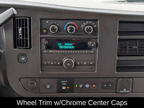 Used 2025 Chevrolet Express 3500 LT w/ LT Preferred Equipment Group RWD image 13