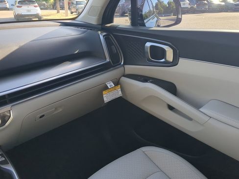 New 2026 Kia Sorento S image 14